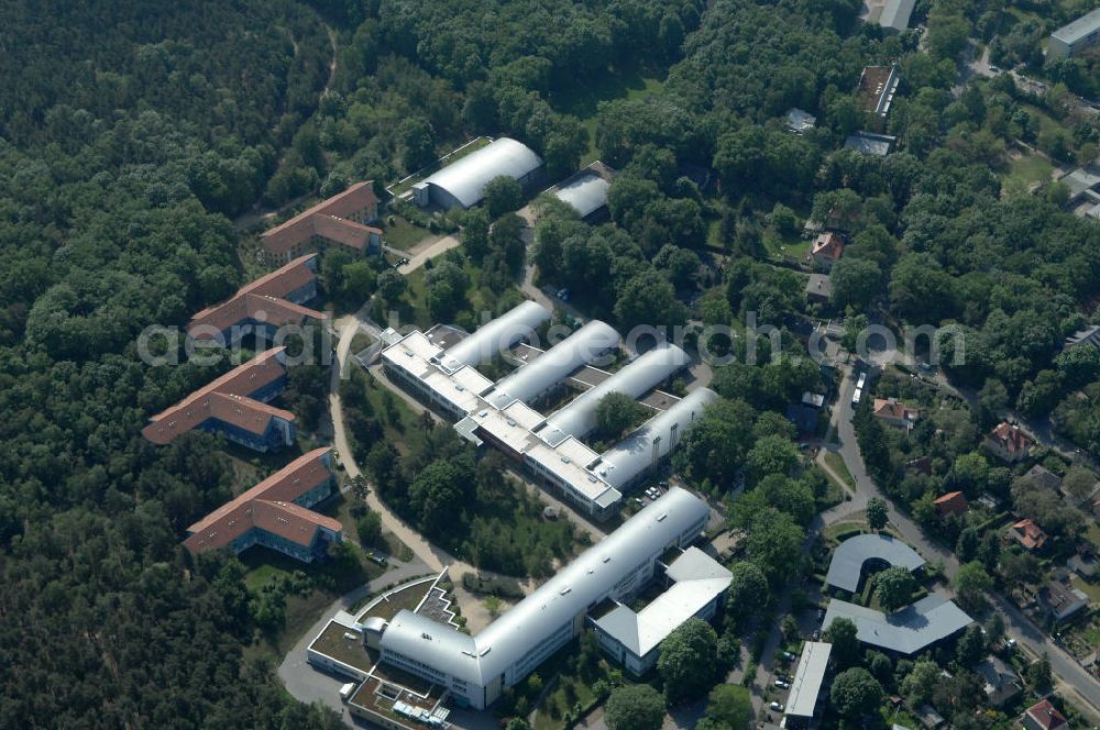 Aerial photograph Potsdam - Blick auf das Areal des Berufsbildungswerk im Oberlinhaus an der Steinstrasse 80-84 in Potsdam-Babelsberg. View of the area of the Vocational Training Center in Oberlinhouse on the stone road 80-84 in Potsdam-Babelsberg.