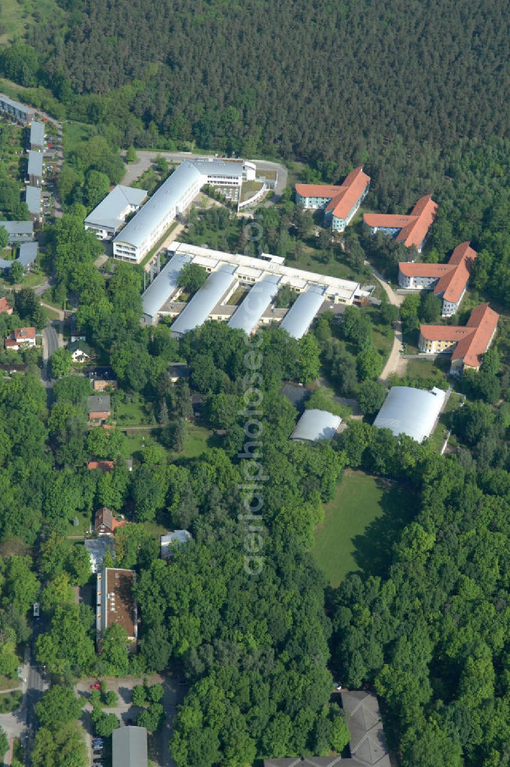 Potsdam from above - Blick auf das Areal des Berufsbildungswerk im Oberlinhaus an der Steinstrasse 80-84 in Potsdam-Babelsberg. View of the area of the Vocational Training Center in Oberlinhouse on the stone road 80-84 in Potsdam-Babelsberg.