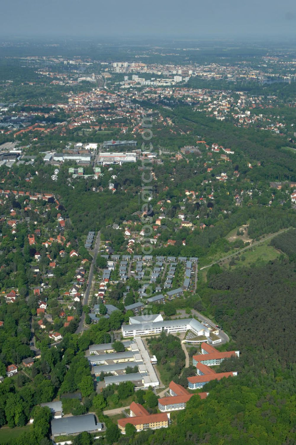 Aerial photograph Potsdam - Blick auf das Areal des Berufsbildungswerk im Oberlinhaus an der Steinstrasse 80-84 in Potsdam-Babelsberg. View of the area of the Vocational Training Center in Oberlinhouse on the stone road 80-84 in Potsdam-Babelsberg.