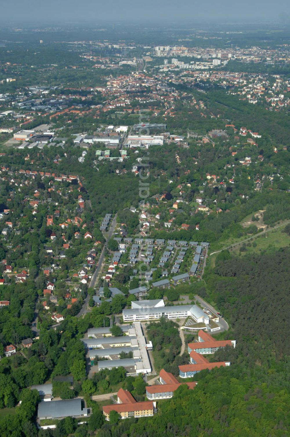 Potsdam from the bird's eye view: Blick auf das Areal des Berufsbildungswerk im Oberlinhaus an der Steinstrasse 80-84 in Potsdam-Babelsberg. View of the area of the Vocational Training Center in Oberlinhouse on the stone road 80-84 in Potsdam-Babelsberg.