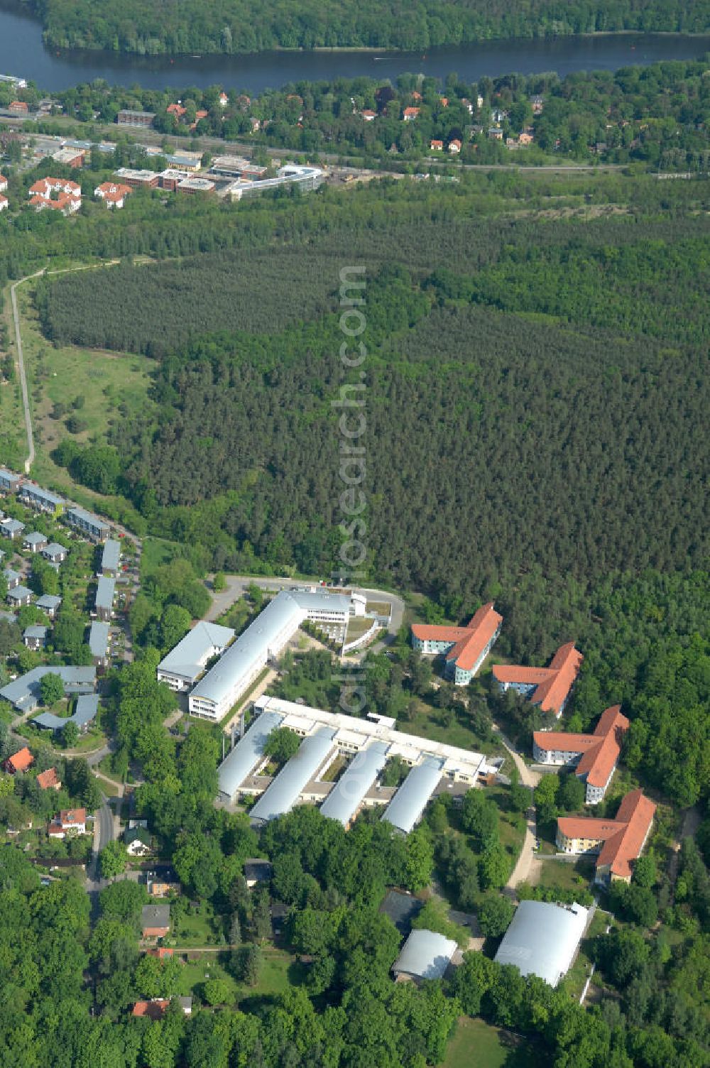 Aerial photograph Potsdam - Blick auf das Areal des Berufsbildungswerk im Oberlinhaus an der Steinstrasse 80-84 in Potsdam-Babelsberg. View of the area of the Vocational Training Center in Oberlinhouse on the stone road 80-84 in Potsdam-Babelsberg.