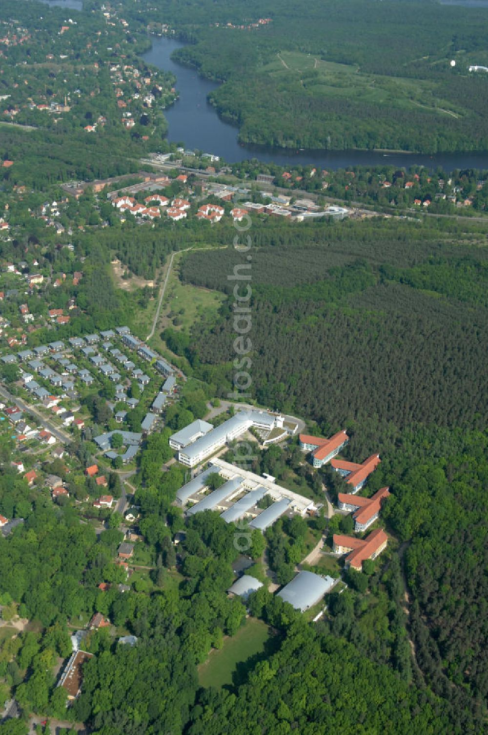 Potsdam from above - Blick auf das Areal des Berufsbildungswerk im Oberlinhaus an der Steinstrasse 80-84 in Potsdam-Babelsberg. View of the area of the Vocational Training Center in Oberlinhouse on the stone road 80-84 in Potsdam-Babelsberg.