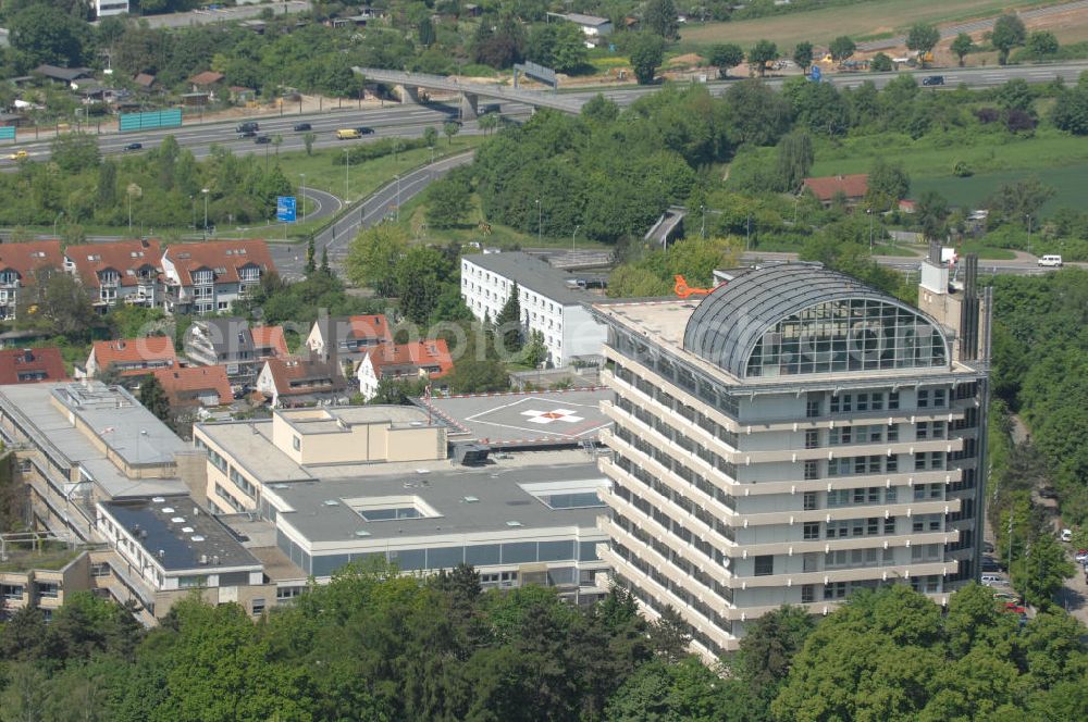 Aerial photograph Frankfurt am Main - Blick auf die Unfallklinik der Berufsgenossenschaften. Hier befindet sich ein Zentrum für Unfallchirurgie und Orthopädische Chirurgie. View of the accident hospital of professional associations. Here is a Center for Accident Surgery and Orthopaedic Surgery.