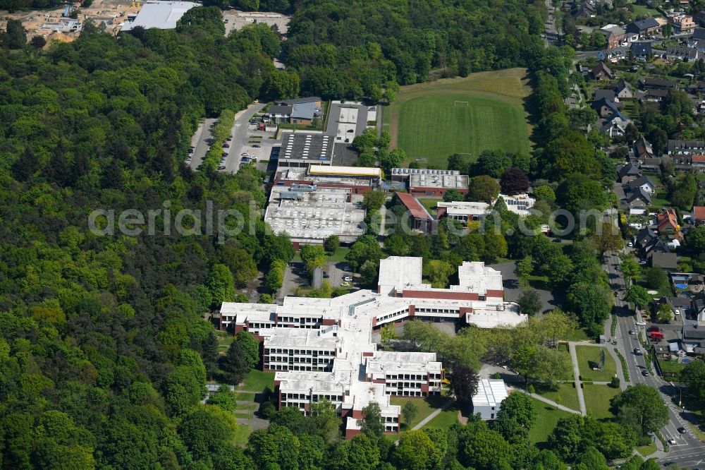 Aerial image Kleve - Building complex of the Vocational School Berufskolleg Kleve of Kreises Kleve on Felix-Roeloffs-Strasse in the district Bedburg-Hau in Kleve in the state North Rhine-Westphalia, Germany