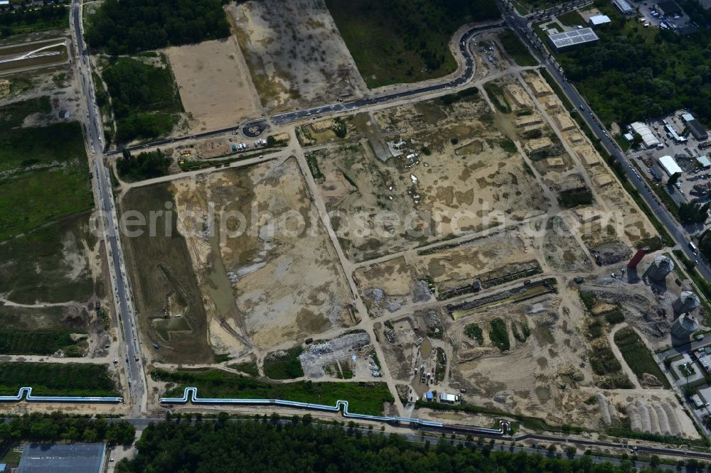 Aerial photograph Berlin Falkenberg Hohenschönhausen - View Cleared site on the ruins of the digesters and clarifiers of Falkenberg treatment plant in the district Hohenschonhausen - Marzahn in Berlin. The area is a developing area with commercial and industrial development to the CleanTech Business Park Berlin - Marzahn be expanded