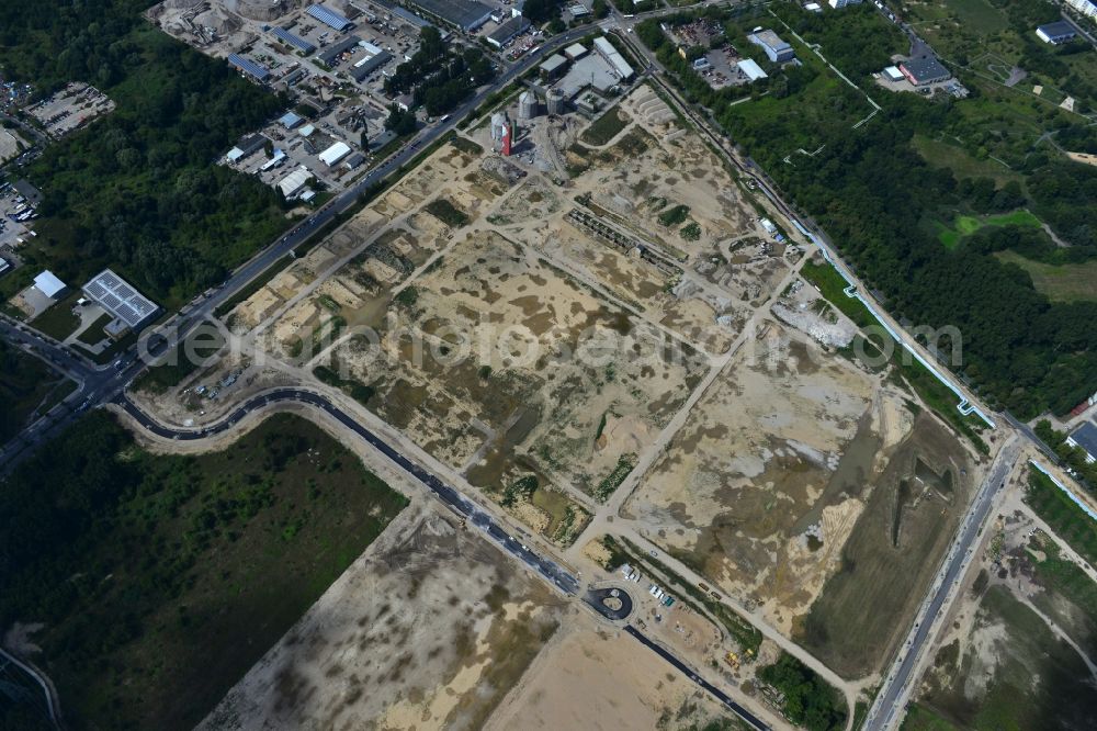 Aerial photograph Berlin Falkenberg Hohenschönhausen - View Cleared site on the ruins of the digesters and clarifiers of Falkenberg treatment plant in the district Hohenschonhausen - Marzahn in Berlin. The area is a developing area with commercial and industrial development to the CleanTech Business Park Berlin - Marzahn be expanded