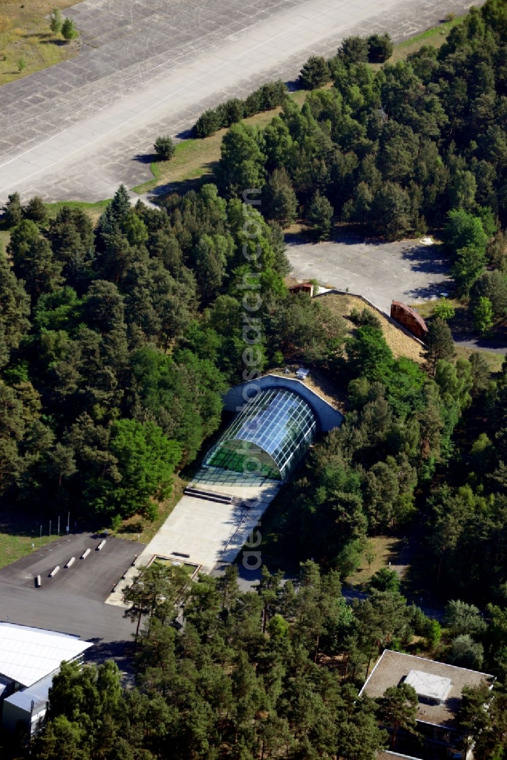 Aerial photograph Krausnick - Visitor Centre Tropical Island, the former entrance hall and visitor center CargoLifter in Krausnick in the state Brandenburg