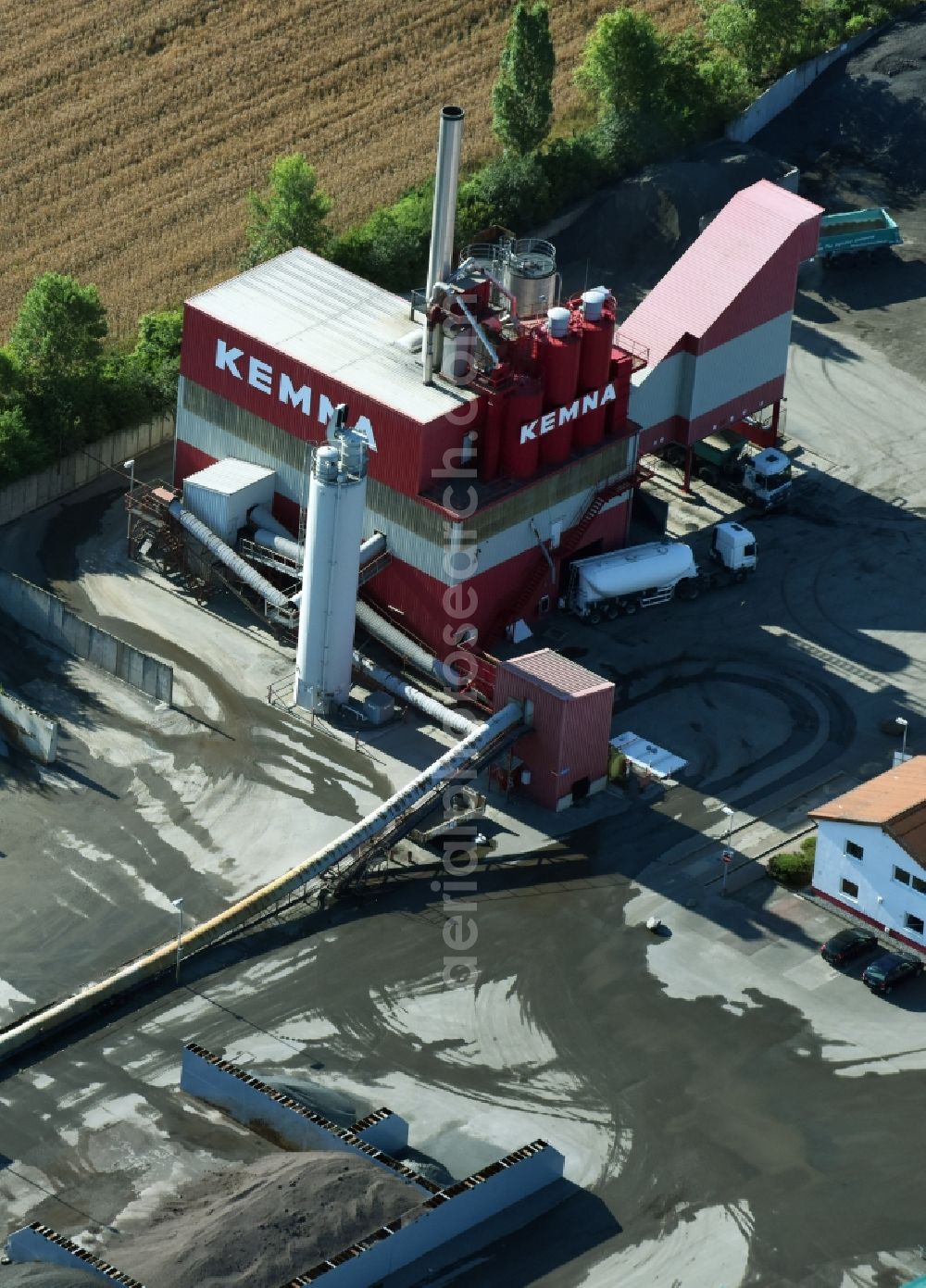 Aerial photograph Leipzig - Mixed concrete and building materials factory of KEMNA BAU Andreae GmbH & Co. KG in Leipzig in the state Saxony