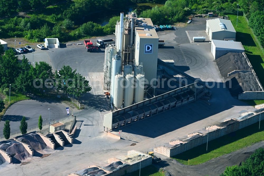 Aerial photograph Magdeburg - Mixed concrete and building materials factory of Deutag Ost Mischwerk Magdeburg on Woermlitzer Strasse in the district Gewerbegebiet Nord in Magdeburg in the state Saxony-Anhalt, Germany