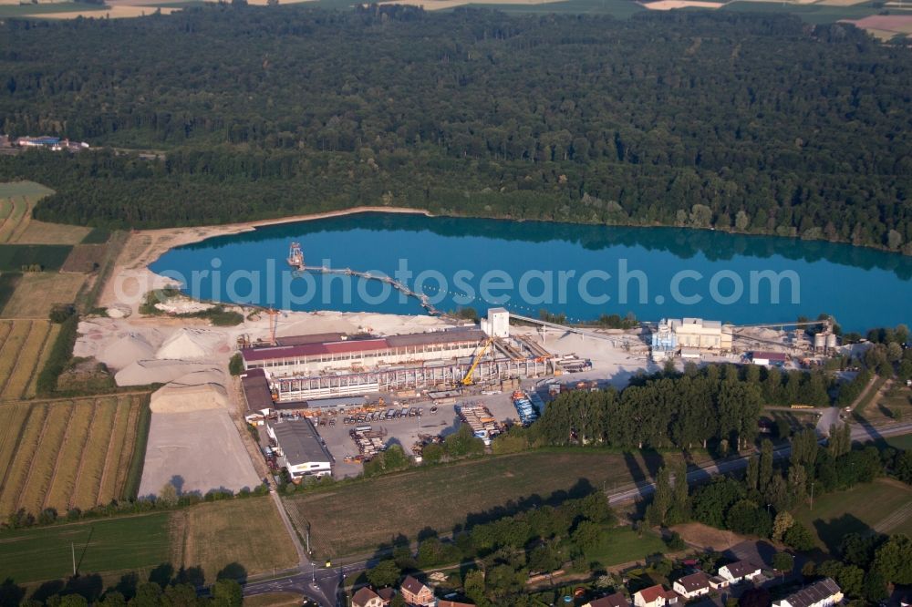 Lahr/Schwarzwald from above - Mixed concrete and building materials factory of Schwarzwaelder Beton-Fertigteile-Werk GmbH & Co. KG in the district Kippenheimweiler in Lahr/Schwarzwald in the state Baden-Wuerttemberg, Germany