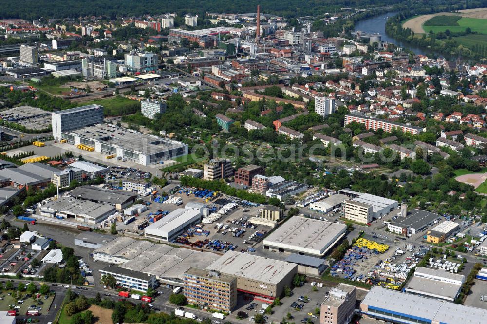 Aerial photograph Frankfurt am Main - Betriebsgelände mit Altpapiersortieranlage der FES Frankfurter Entsorgungs- und Service GmbH an der Ferdinand-Porsche-Sraße 16 in Frankfurt am Main in Hessen. Company grounds with scrap paper sorting plant in Frankfurt on the Main in Hesse.