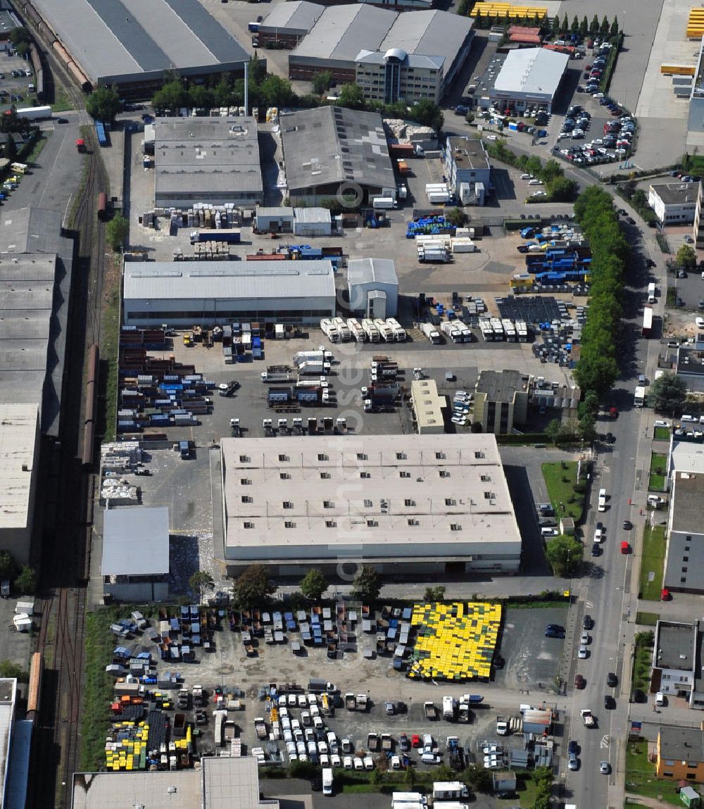 Aerial image Frankfurt am Main - Betriebsgelände mit Altpapiersortieranlage der FES Frankfurter Entsorgungs- und Service GmbH an der Ferdinand-Porsche-Sraße 16 in Frankfurt am Main in Hessen. Company grounds with scrap paper sorting plant in Frankfurt on the Main in Hesse.