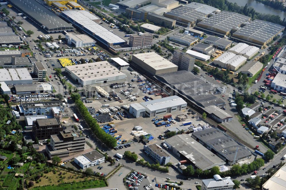 Aerial photograph Frankfurt am Main - Betriebsgelände mit Altpapiersortieranlage der FES Frankfurter Entsorgungs- und Service GmbH an der Ferdinand-Porsche-Sraße 16 in Frankfurt am Main in Hessen. Company grounds with scrap paper sorting plant in Frankfurt on the Main in Hesse.