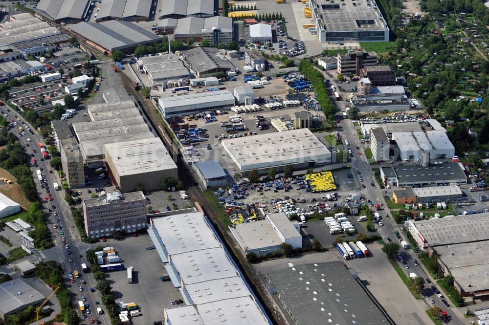 Aerial photograph Frankfurt am Main - Betriebsgelände mit Altpapiersortieranlage der FES Frankfurter Entsorgungs- und Service GmbH an der Ferdinand-Porsche-Sraße 16 in Frankfurt am Main in Hessen. Company grounds with scrap paper sorting plant in Frankfurt on the Main in Hesse.