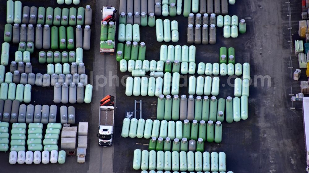 Niederkassel from the bird's eye view: Bonntrans Tanklogistik GmbH company premises in Niederkassel-Mondorf in the state North Rhine-Westphalia, Germany