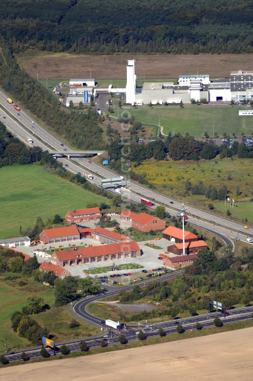 Aerial image Rangsdorf - Site of the depot of the Autobahnmeisterei of Landesbetrieb Strassenwesen at the southern Berliner Ring motorway A10 in Rangsdorf in the state Brandenburg