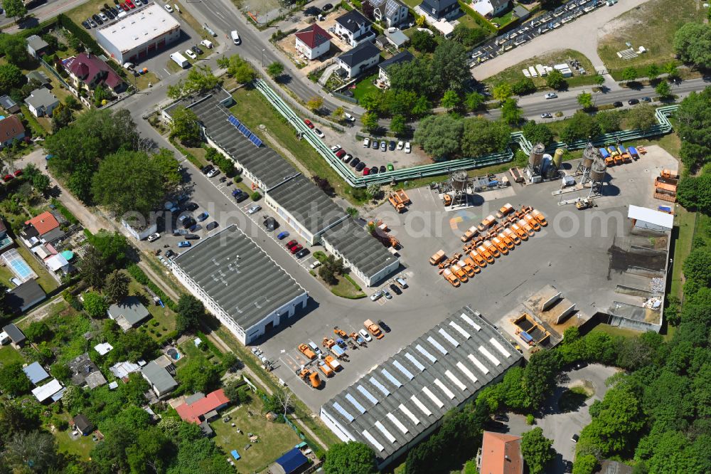 Berlin from above - Site of the depot of the of Berliner Stadtreinigung on street Plauener Strasse in the district Hohenschoenhausen in Berlin, Germany