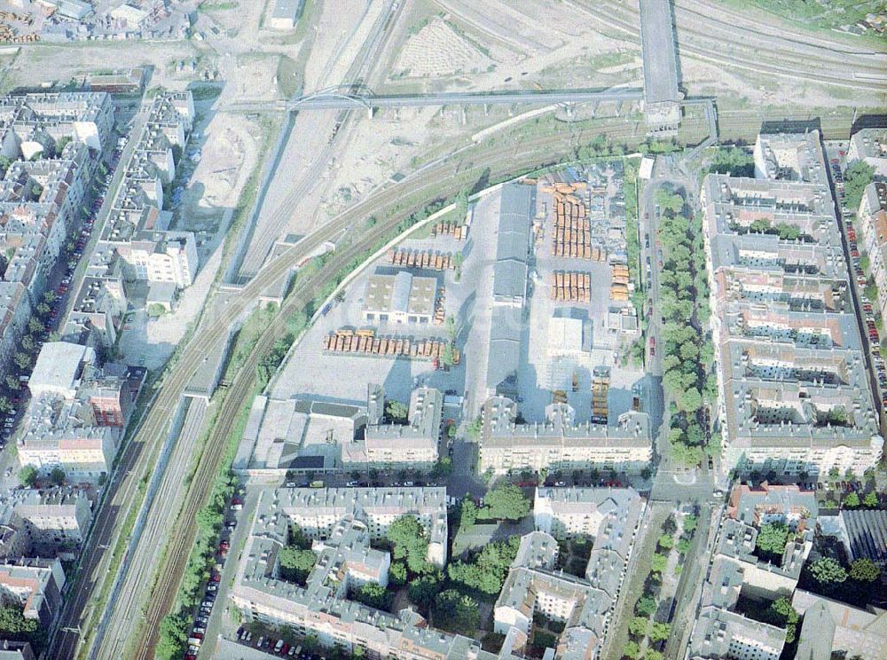 Aerial image Berlin - Prenzlauer - Berg - Betriebshof der Berliner Stadtreinigungsbetriebe (A2) an der Malmöer Straße 26 b in 10439 Berlin (Tel.: 030-75921104).