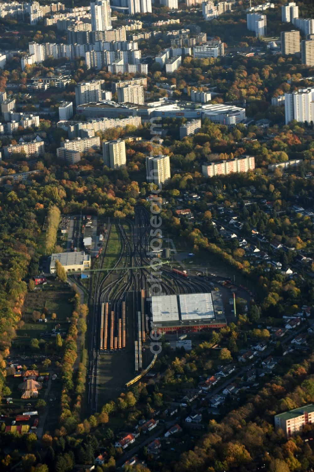 Aerial image Berlin - Site of the depot of the Betriebswerkstatt BVG am Schlosserweg in Berlin