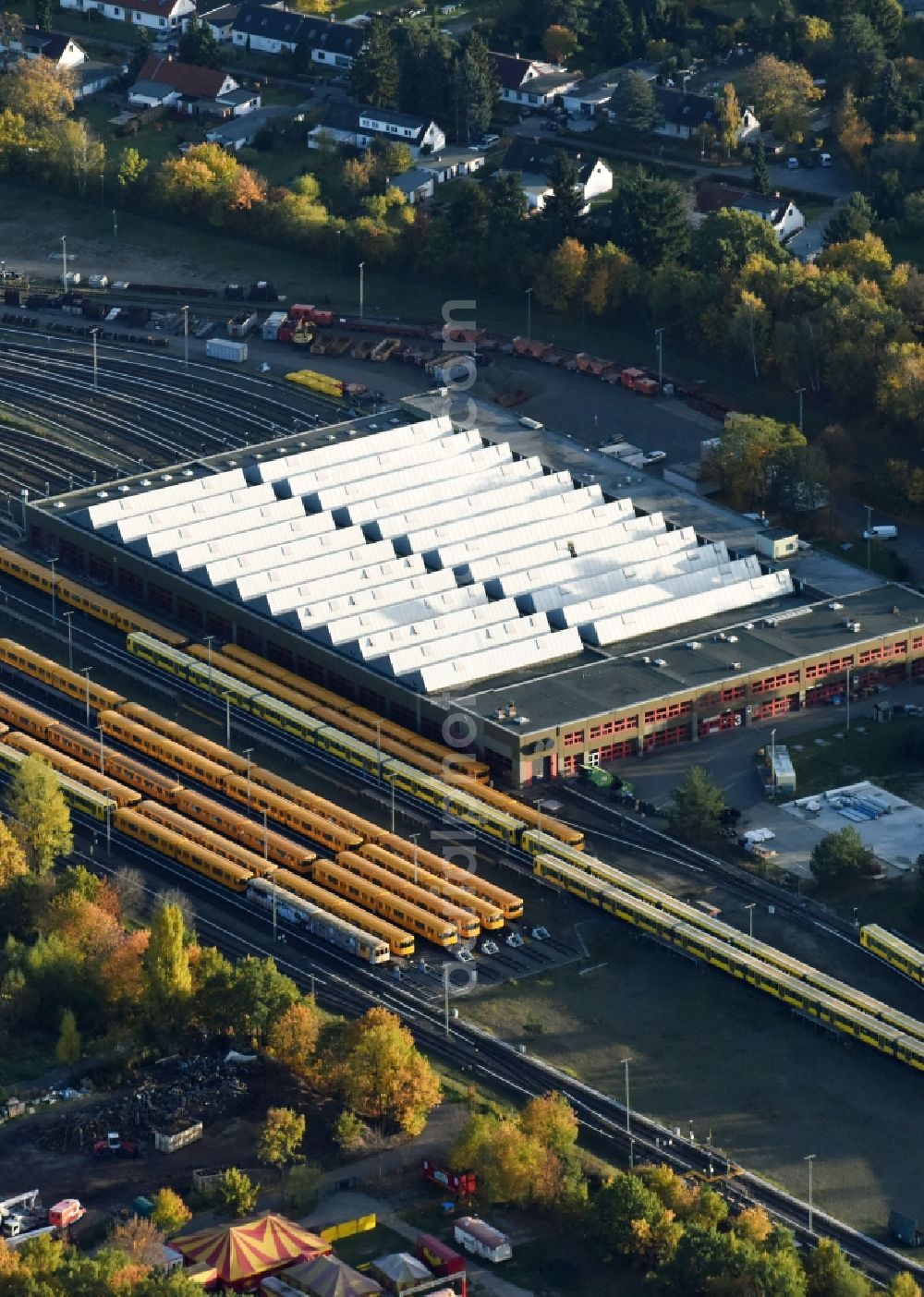 Berlin from above - Site of the depot of the Betriebswerkstatt BVG am Schlosserweg in Berlin