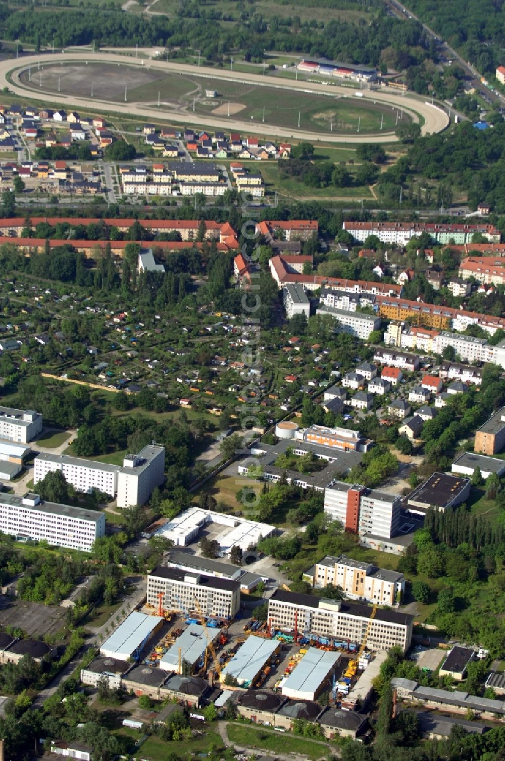 Aerial image Berlin - Site of the depot of the of BORAMTEC Bohr & Rammtechnik Berlin GmbH on Koepenicker Allee in the district Karlshorst in Berlin, Germany