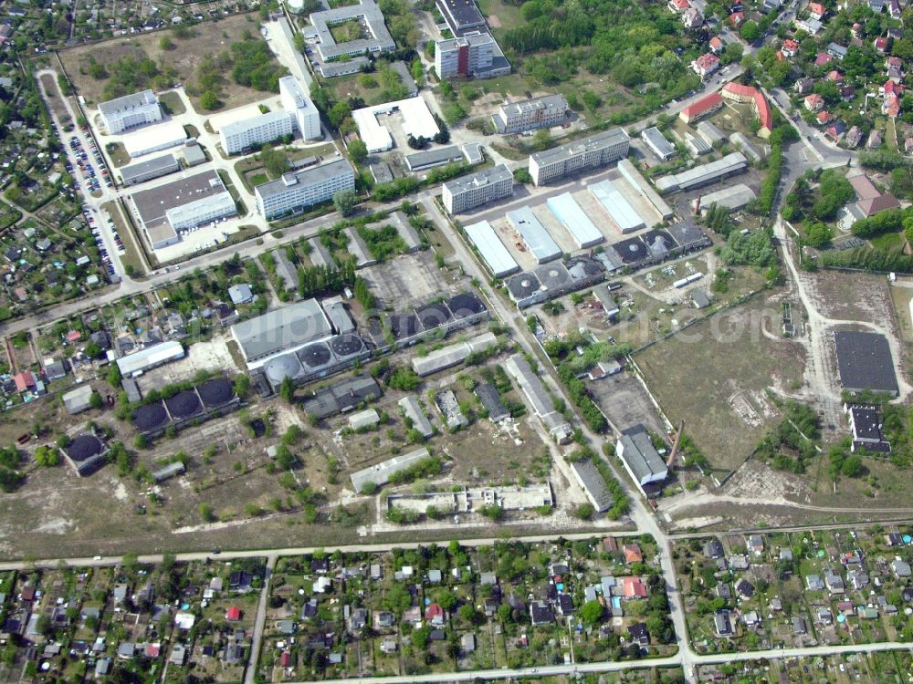 Berlin from the bird's eye view: Site of the depot of the of BORAMTEC Bohr & Rammtechnik Berlin GmbH on Koepenicker Allee in the district Karlshorst in Berlin, Germany