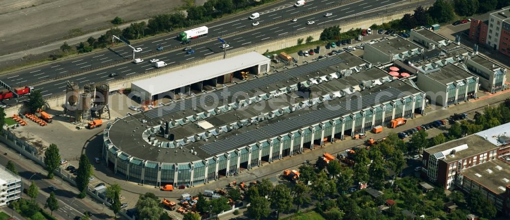 Berlin from the bird's eye view: Site of the depot of the of BSR on Ringbahnstrasse in the district Tempelhof in Berlin, Germany