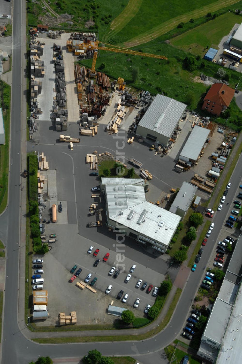 Oebisfelde from above - Blick auf den Betriebshof der EUROVIA Beton GmbH am Gewerbegebiet West 7 in 39646 Oebisfelde in Sachsen-Anhalt. Die EUROVIA Infrastructure GmbH ist ein führendes Unternehmen im Verkehrswegebau. View of the depot, the concrete EUROVIA Infrastructure GmbH on industrial West 7 in 39646 Oebisfelde in Saxony-Anhalt. The EUROVIA Infrastructure GmbH is a leading company in road construction.