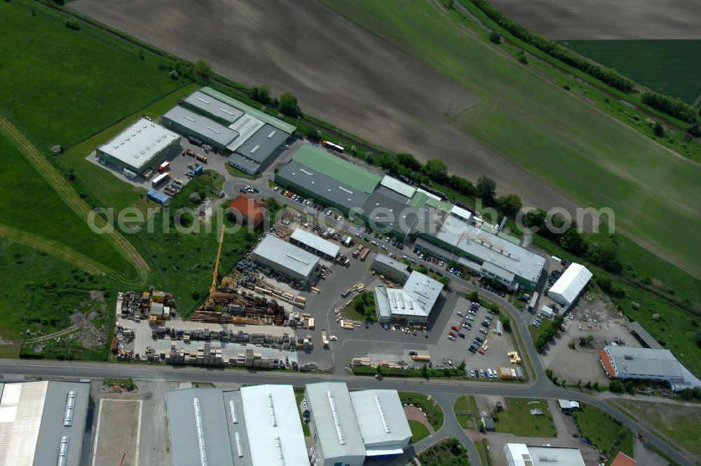 Aerial image Oebisfelde - Blick auf den Betriebshof der EUROVIA Beton GmbH am Gewerbegebiet West 7 in 39646 Oebisfelde in Sachsen-Anhalt. Die EUROVIA Infrastructure GmbH ist ein führendes Unternehmen im Verkehrswegebau. View of the depot, the concrete EUROVIA Infrastructure GmbH on industrial West 7 in 39646 Oebisfelde in Saxony-Anhalt. The EUROVIA Infrastructure GmbH is a leading company in road construction.