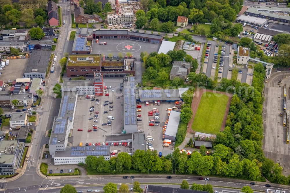 Essen from the bird's eye view: Grounds of the fire depot on Eiserne Hand in Essen at Ruhrgebiet in the state North Rhine-Westphalia, Germany