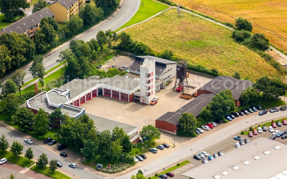 Aerial photograph Heiligenhaus - Grounds of the fire depot on Friedhofsallee in Heiligenhaus in the state North Rhine-Westphalia