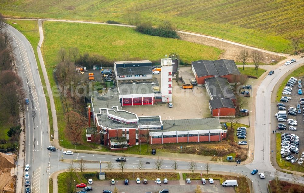 Heiligenhaus from the bird's eye view: Grounds of the fire depot on Friedhofsallee in Heiligenhaus in the state North Rhine-Westphalia, Germany