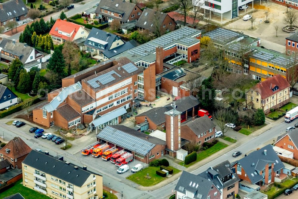 Kirchhellen from above - Grounds of the fire depot on Schulstrasse in Kirchhellen in the state North Rhine-Westphalia, Germany