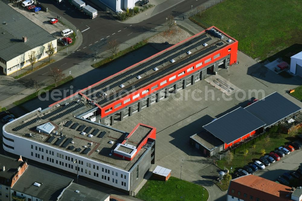 Magdeburg from the bird's eye view: Grounds of the fire depot on Peter-Paul-Strasse in the district Alte Neustadt in Magdeburg in the state Saxony-Anhalt, Germany