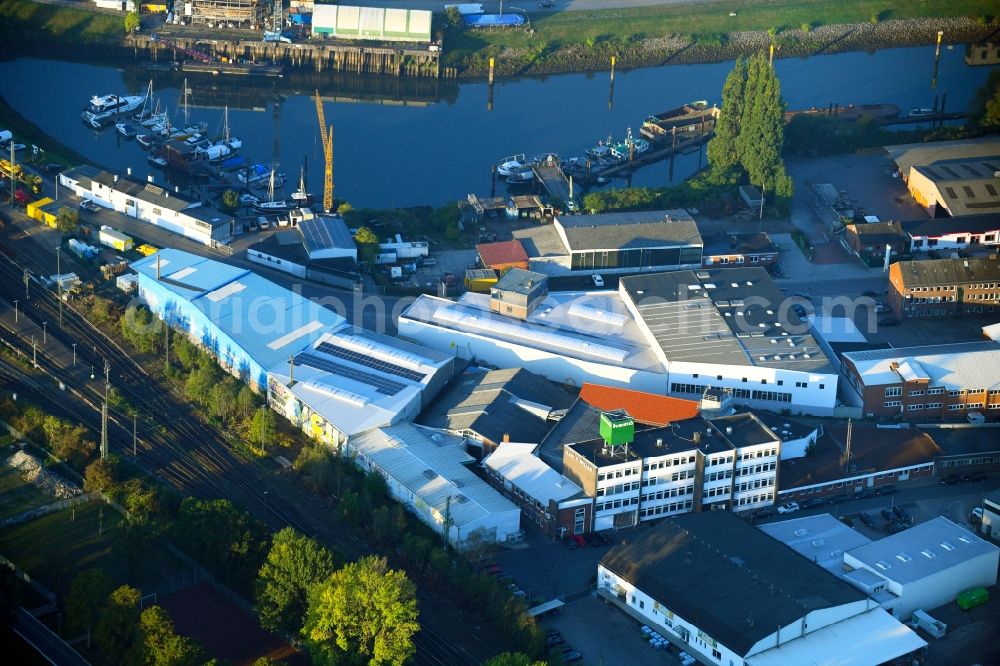 Bremen from above - Site of the depot of the Konue Bau GmbH Am Alten Sicherheitshafen in the district Hohentorshafen in Bremen, Germany