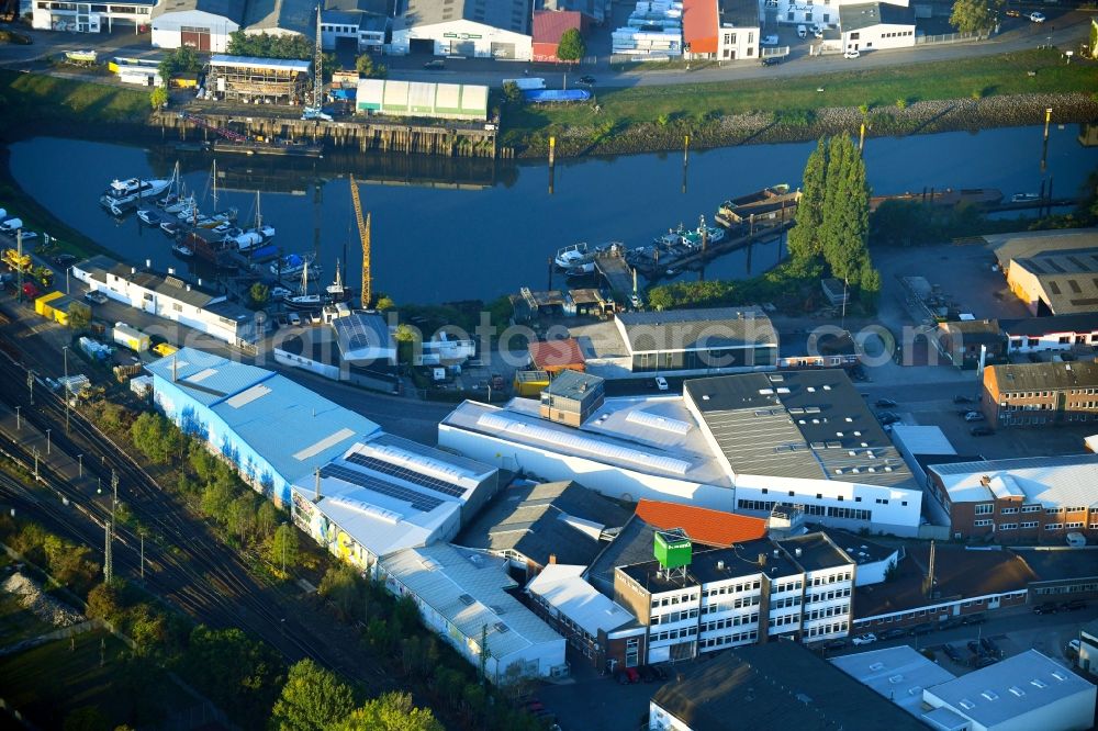 Bremen from above - Site of the depot of the Konue Bau GmbH Am Alten Sicherheitshafen in the district Hohentorshafen in Bremen, Germany