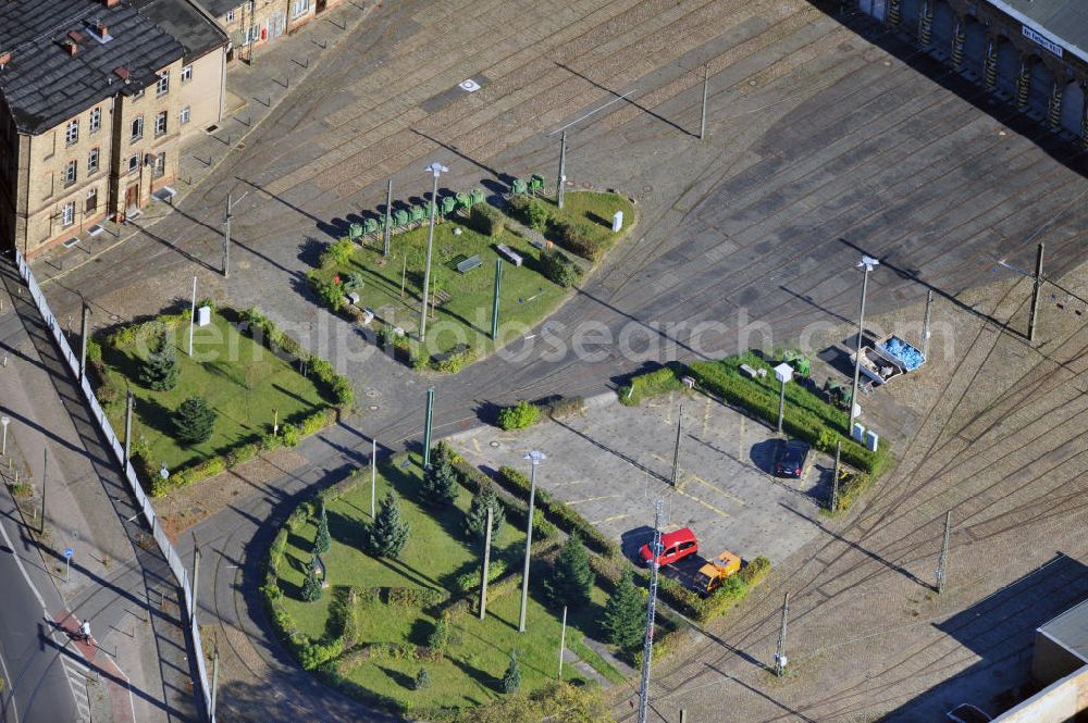 Berlin Niederschönhausen from above - Der Betriebshof Niederschönhausen in Berlin Pankow ist ein Straßenbahndepot der Berliner Verkehrsbetriebe (BVG). Der Komplex wurde anfang des 20. Jahrhunderts erbaut und steht unter Denkmalschutz. The depot Niederschönhausen in Berlin Pankow is a tram depot und is used by the Berliner Verkehrsbetriebe (BVG). The complex was built in the beginning of the 20th century and is a landmarked building.