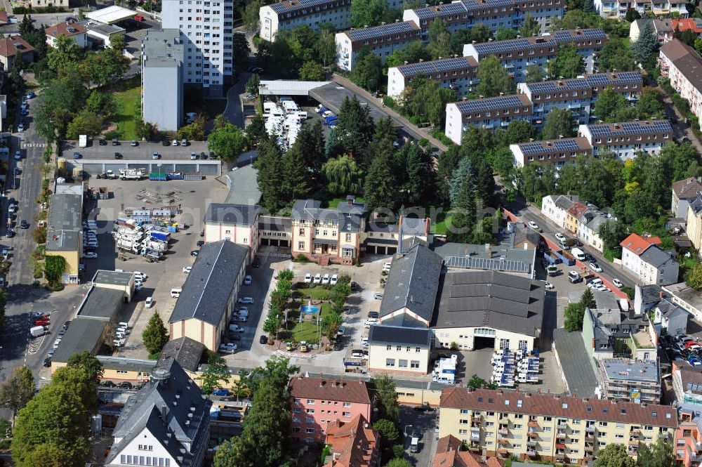 Aerial image Frankfurt am Main - Betriebsstätte Frankfurt-Bornheim der FES Frankfurter Entsorgungs- und Service GmbH an der Weidenbornstraße 40 in Frankfurt am Main in Hessen. Industrial premises in Frankfurt on the Main in Hesse.