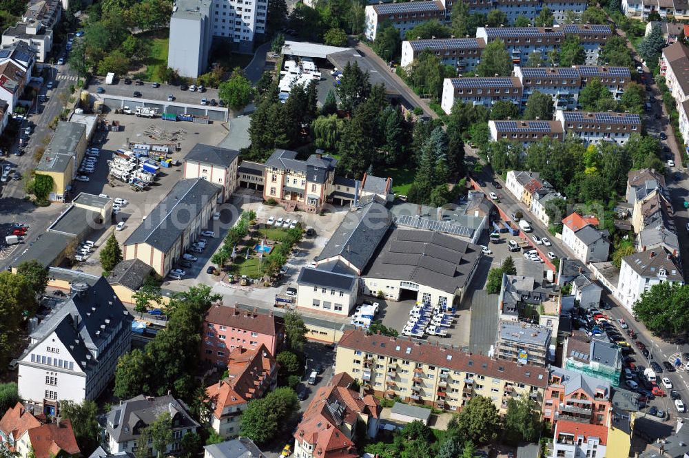 Aerial photograph Frankfurt am Main - Betriebsstätte Frankfurt-Bornheim der FES Frankfurter Entsorgungs- und Service GmbH an der Weidenbornstraße 40 in Frankfurt am Main in Hessen. Industrial premises in Frankfurt on the Main in Hesse.