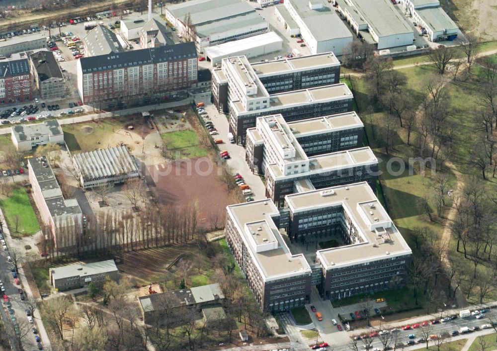 Aerial image Berlin - Treptow - BEWAG-Sitz an der Sonnenallee in Berlin-Treptow.