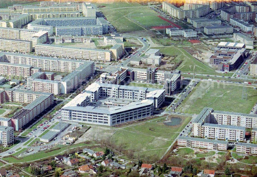 Berlin - Hellersdorf from the bird's eye view: Bezirksamt an der Hellersdorfer Straße in Berlin - Hellersdorf