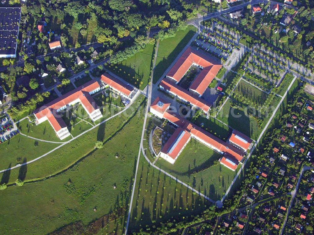 Mühlenbeck (Brandenburg) from above - Blick auf das Zentrum für berufliche Rehabilitation des Berufsförderungswerk (BFW) Brandenburg in Mühlenbeck nördlich von Berlin. der Gebäudekomplexe wurde im August 1995 eröffnet und bietet 500 Plätze zur beruflichen Qualifizierung durch erwachsenenorientierte, behindertengerechte Ausbildung in modernen Unterrichts- und Computerräumen sowie in praxisgerechten Werkstätten, Laboren und Übungsfirmen. Ebenso besteht dabei die Wohnmöglichkeit.