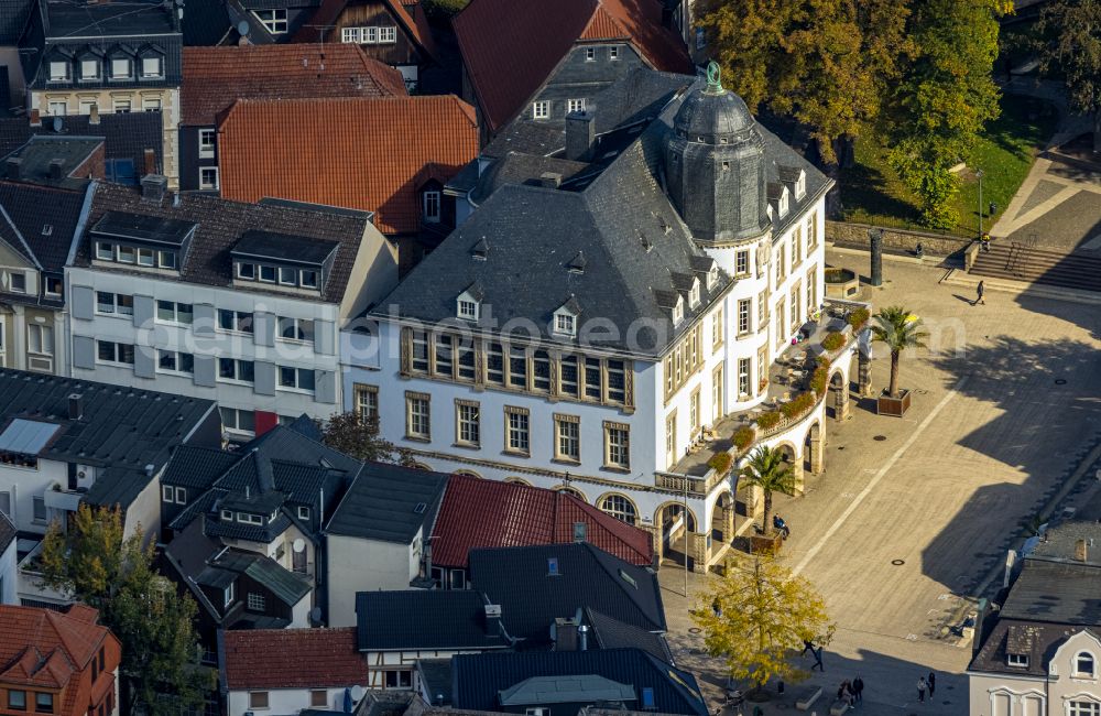 Menden (Sauerland) from above - Library Building of Dorte-Hilleke-Buecherei Menden - Stadtbuecherei in Menden (Sauerland) in the state North Rhine-Westphalia, Germany