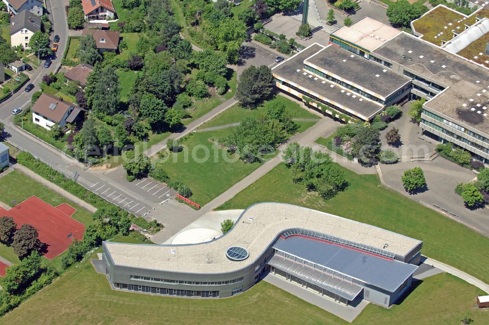 Haßfurt from above - Blick auf das Bibliotheks- und Informationszentrum Haßfurt. Das neu errichtete Gebäude ist Teil des Schulzentrums und dient auch der Ganztagsbetreuung. View of the Library and Information Center Hassfurt. The newly constructed building is part of a school center and is also day care. http://