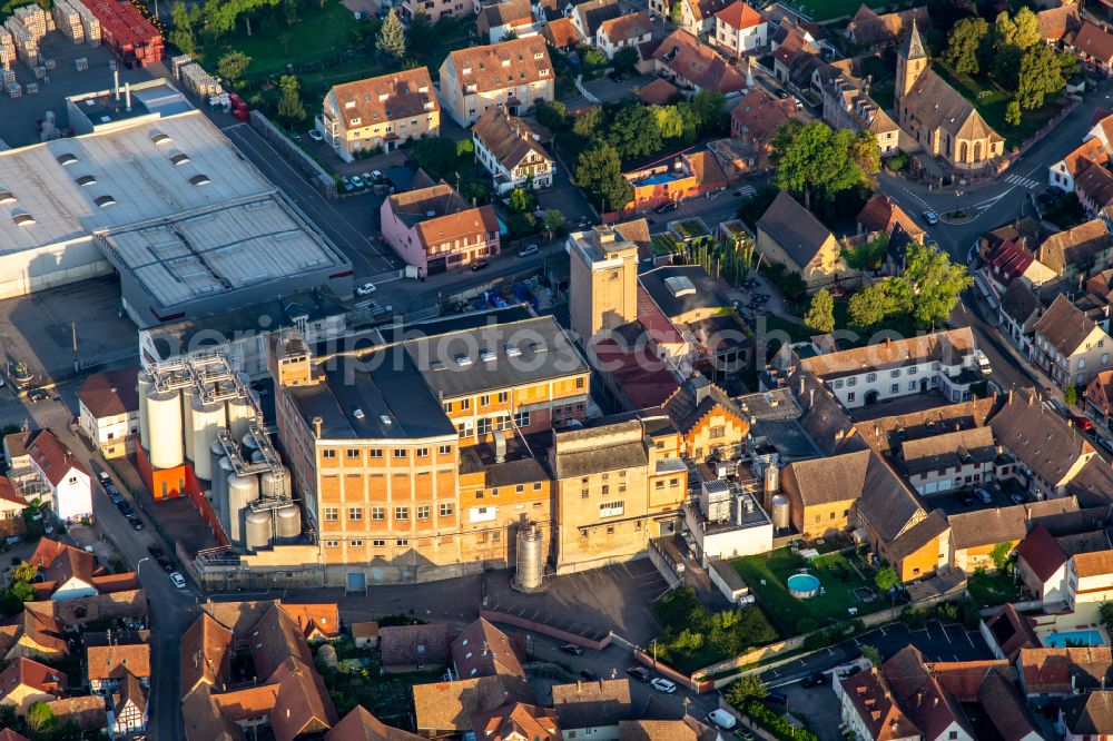 Hochfelden from above - Building and production halls on the premises of the brewery Brasserie Meteor on street Rue du General Lebocq in Hochfelden in Grand Est, France