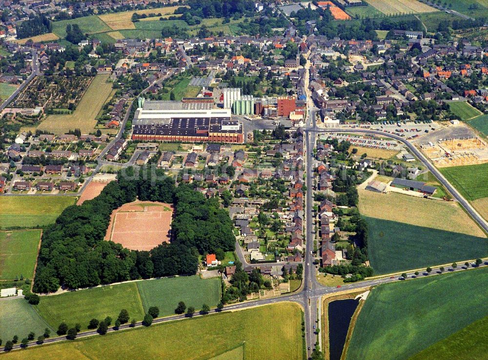 Aerial image Issum - Building and production halls on the premises of the brewery Brauerei Diebels GmbH & Co. KG in Issum in the state North Rhine-Westphalia