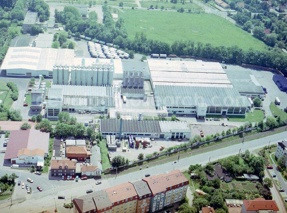 Aerial photograph Gotha - Building and production halls on the premises of the brewery Paulaner Brauerei on street Dirk-Kollmar-Strasse in Gotha in the state Thuringia, Germany