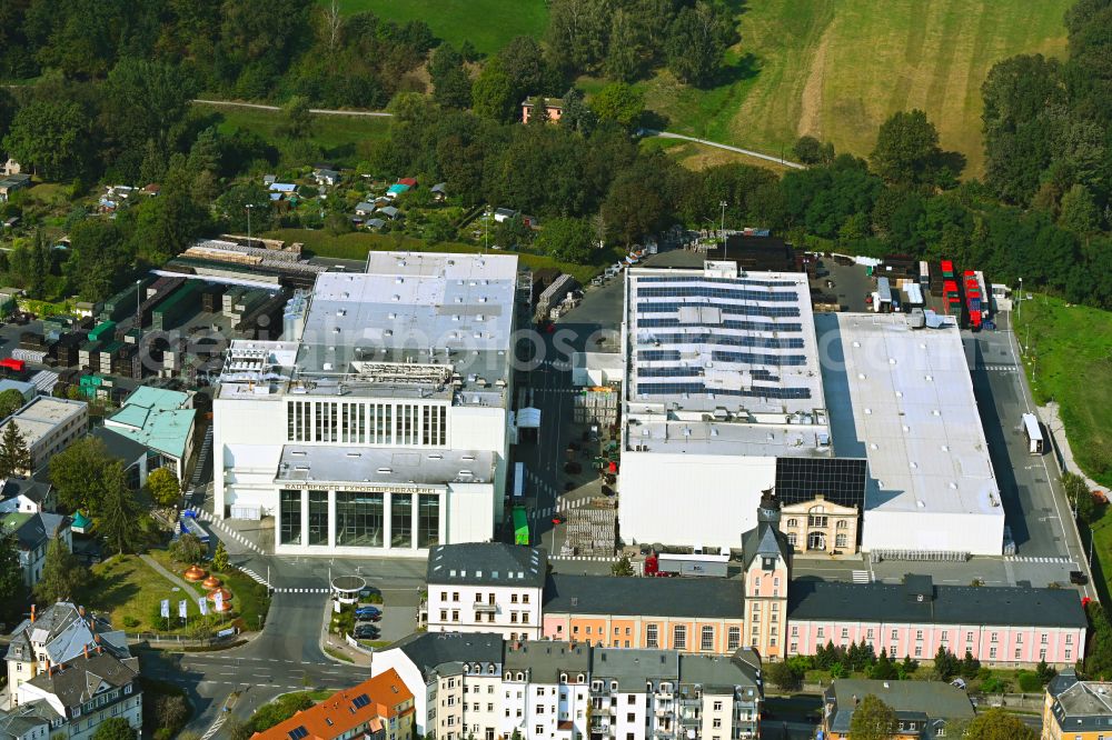 Aerial image Radeberg - Building and production halls on the premises of the brewery Radeberger Exportbierbrauerei on street Dresdener Strasse in Radeberg in the state Saxony, Germany