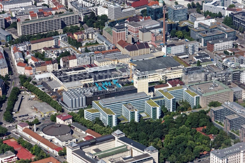 Aerial photograph München - Building and production halls on the premises of the brewery Spaten-Franziskaner and Loewenbraeu in Munich in the state Bavaria