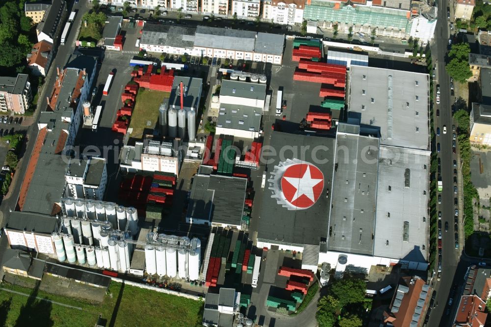 Leipzig from the bird's eye view: Building and production halls on the premises of the brewery Sternburg Brauerei on Muehlstrasse in Leipzig in the state Saxony